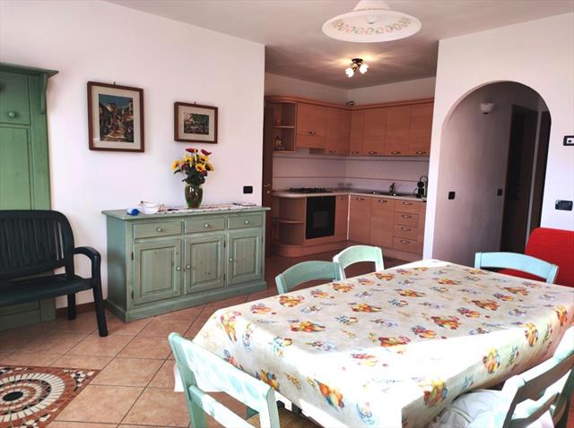 CESUNA - BICAMERE CON TAVERNA - TERRAZZONI ABITABILI