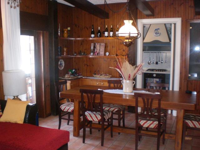 CESUNA - 2 CAMERE - 5 POSTI LETTO